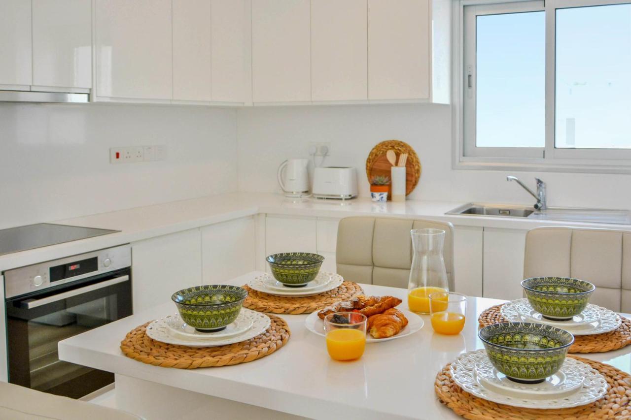 Phaedrus Living: Seaside Luxury Flat Lighthouse 67 Apartamento Pafos Exterior foto