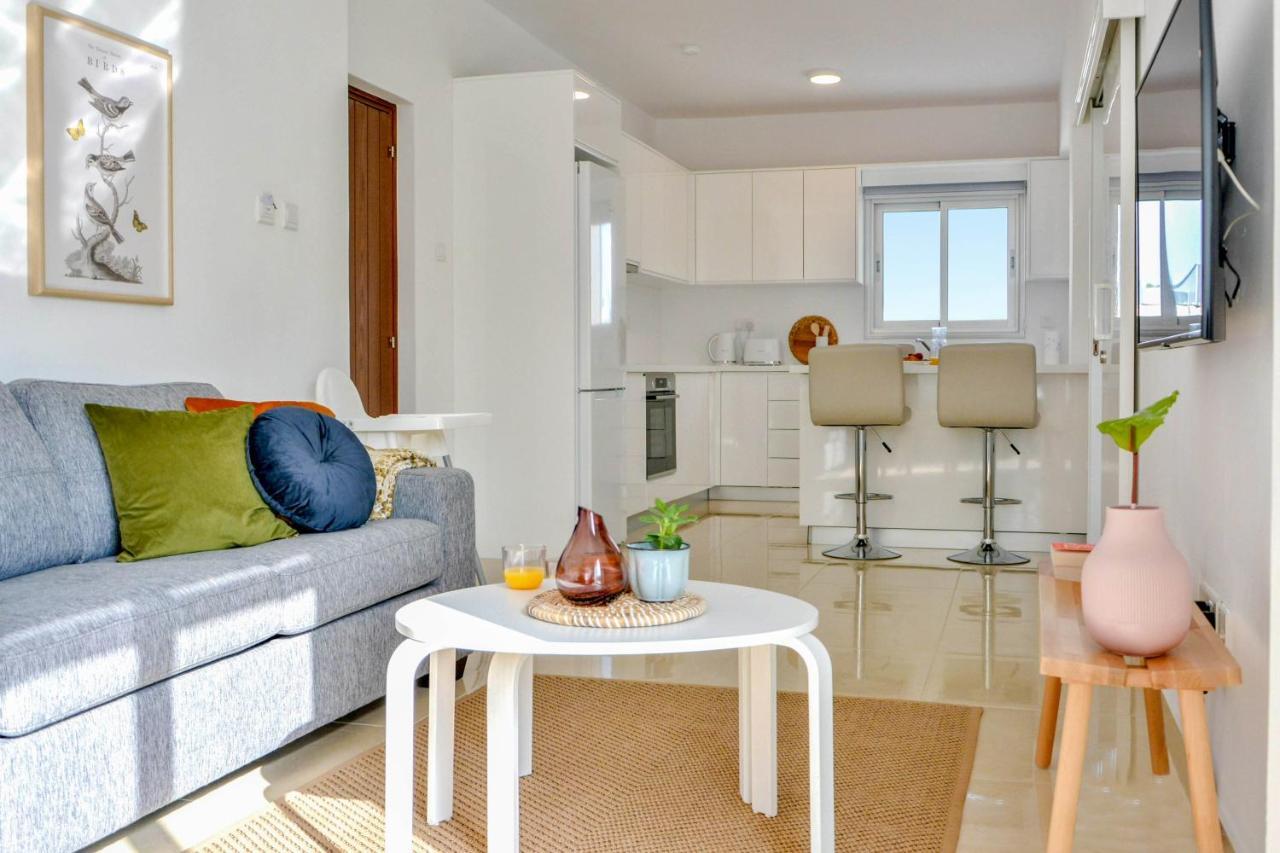 Phaedrus Living: Seaside Luxury Flat Lighthouse 67 Apartamento Pafos Exterior foto